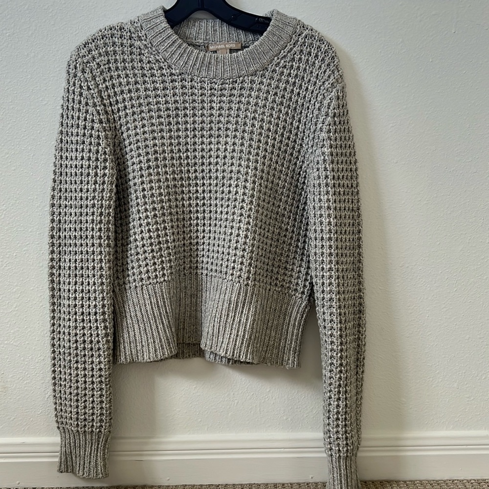 Round neck chunky Michael Kors grey cashmere / cotton sweater. Size S